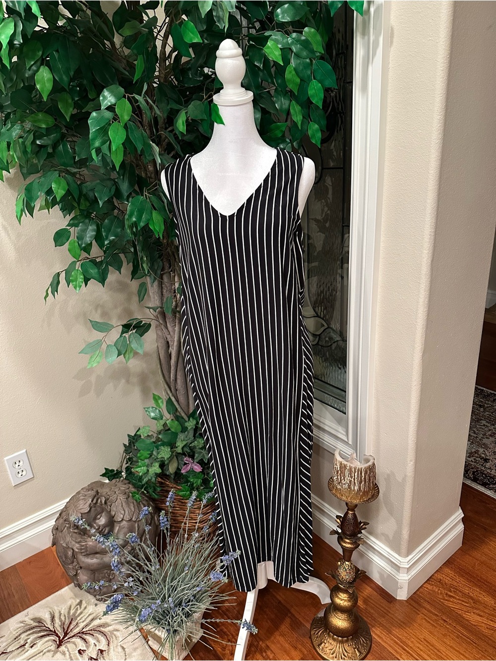 AnyBody Loungewear Petite V-Neck Cozy Knit Maxi Dress Black Stripe PL Size